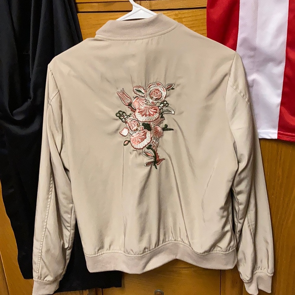 Light jacket - Picture 2 of 4